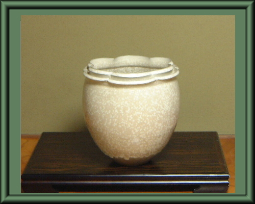 第93回九州・山口陶磁展【結晶釉輪花二重口壷】樋口大桂公募展入選作品
