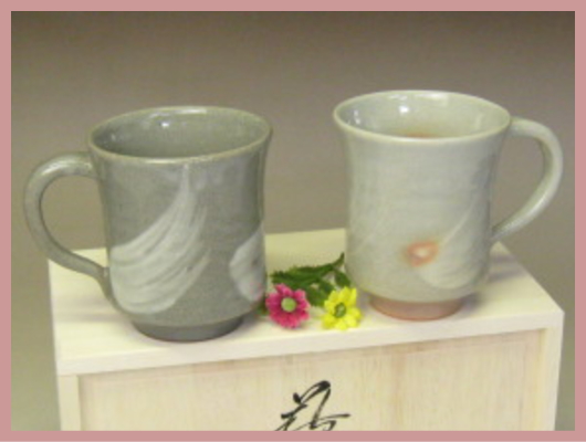 萩焼(伝統的工芸品)マグカップ刷毛目(青or姫)端反・木箱入り